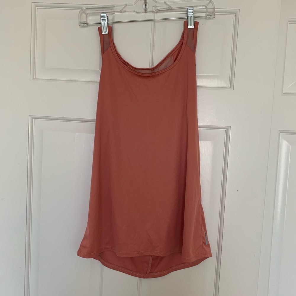 Workout tank top